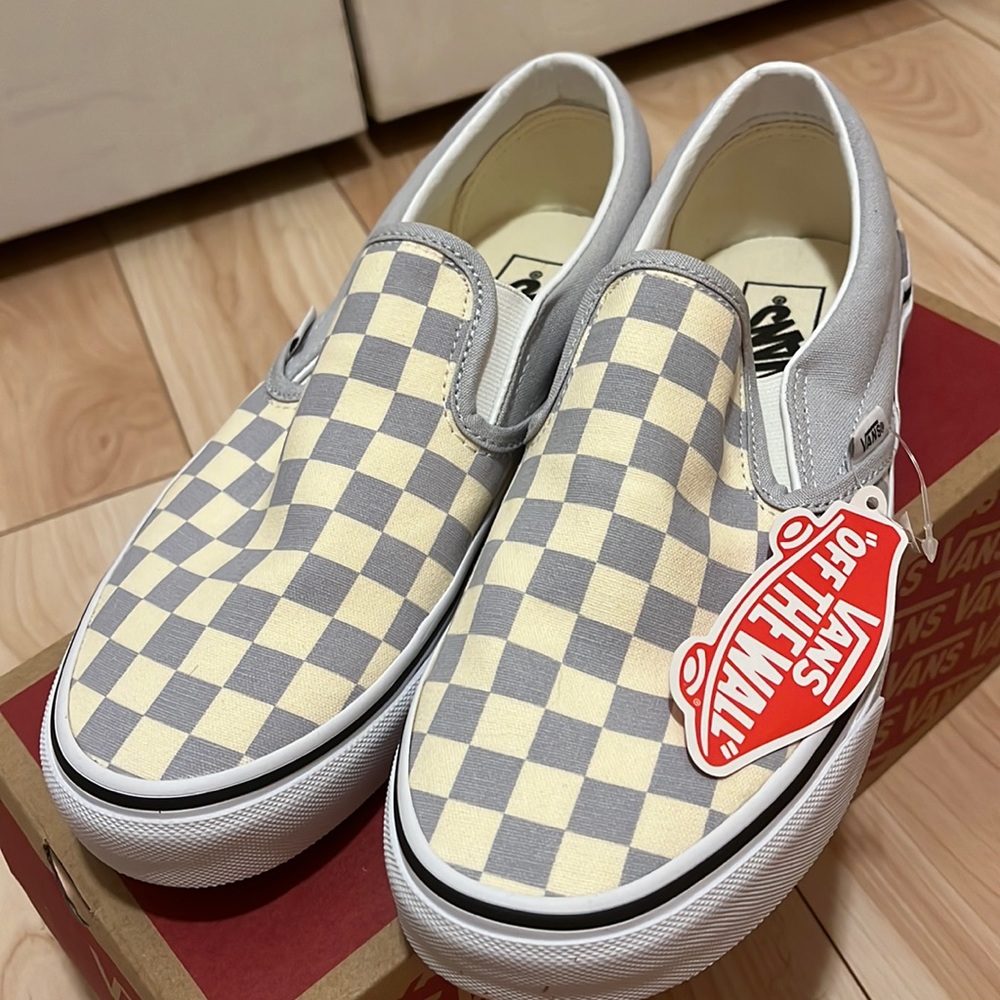 NIB Vans Classic Slip-ons checkerboard grey dawn 9